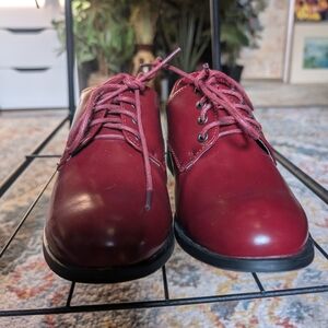 Refresh Womens Size 8 Burgundy Dress Shoes